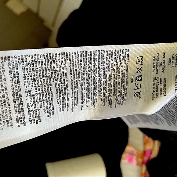 Women’s Volcom Snowboard Jacket size M - Picture 13 of 13